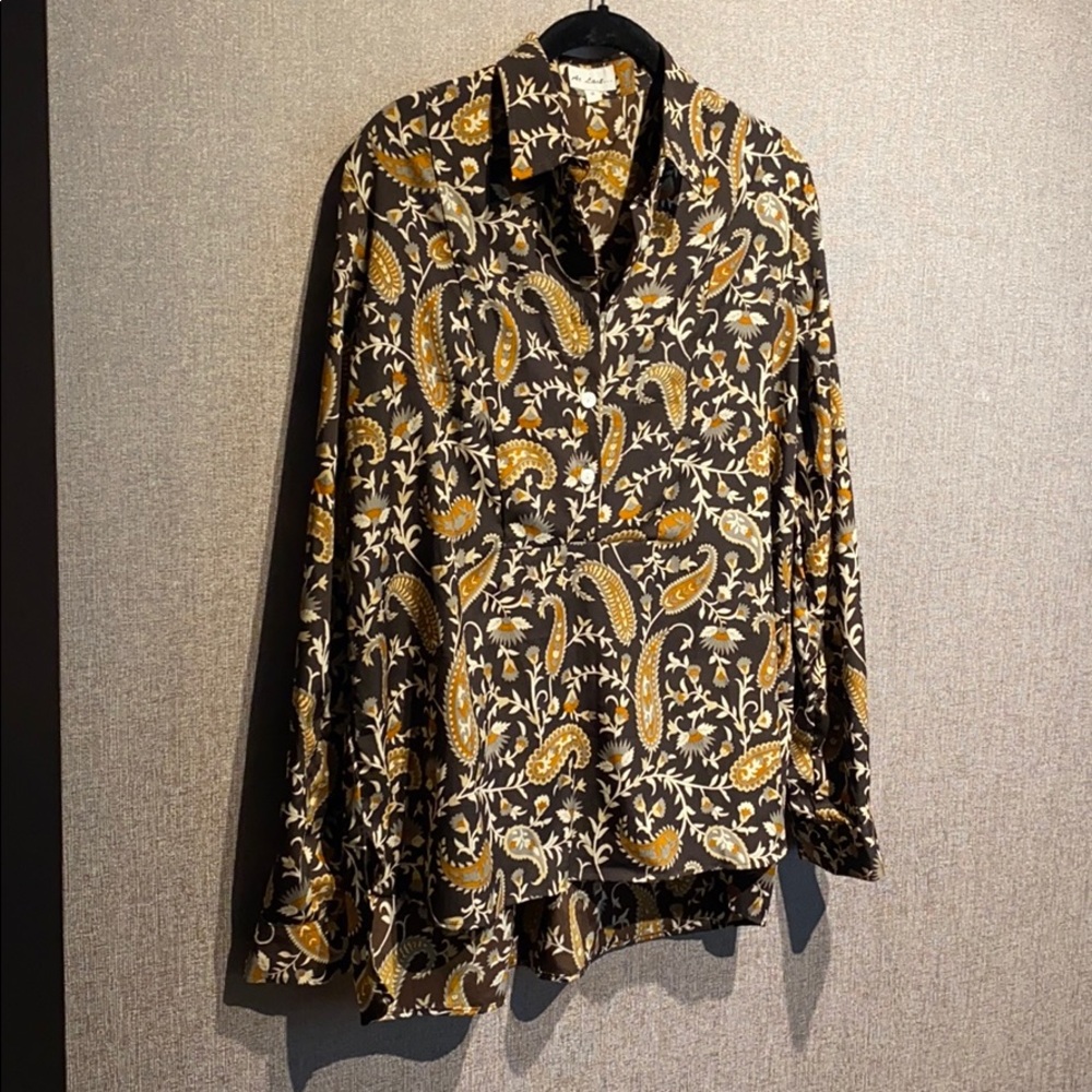NWOT At Last brown paisley button down
